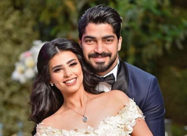 مينا عطا وخطيبته