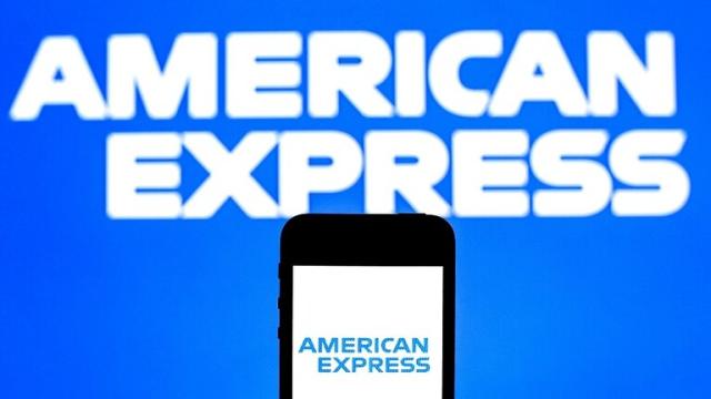 American Express توقف تعاونها مع بعض البنوك الروسية