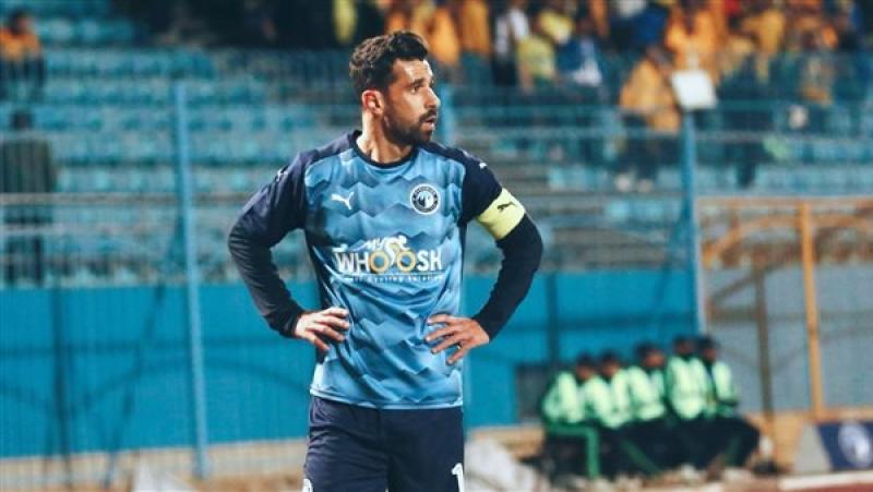 عبدالله السعيد خارج قائمة بيراميدز أمام الزمالك  