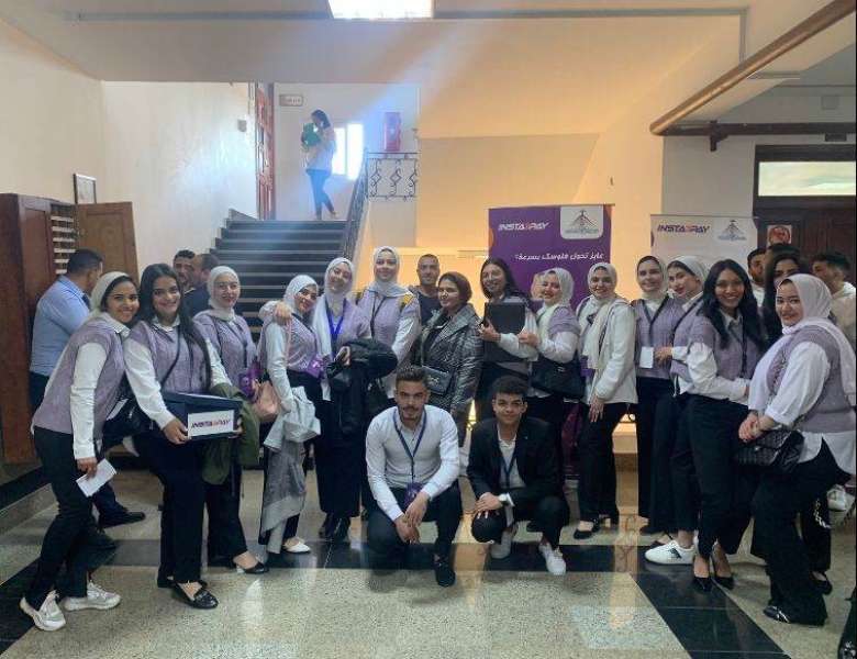 طلاب إعلام الشروق يطلقون حملة انستاباي 