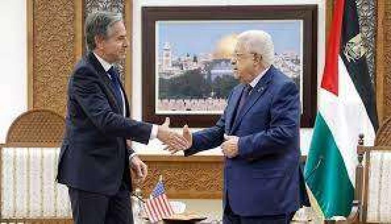 الرئيس الفلسطيني يسلم بلينكن ملفا كاملا حول جرائم الاحتلال