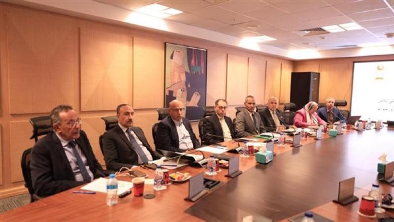 وزيرى يستعرض خطة المعارض الخارجية أمام المجلس الأعلى للآثار