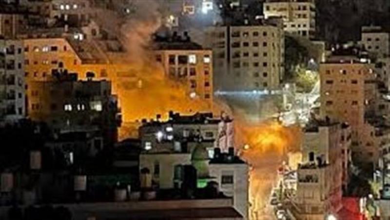 مستوطنون يشعلون النيران في ممتلكات الفلسطينيين جنوب نابلس