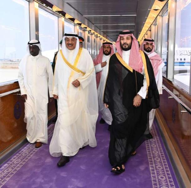 ولي عهد الكويت يصل إلى المملكة العربية السعودية في زيارة رسمية