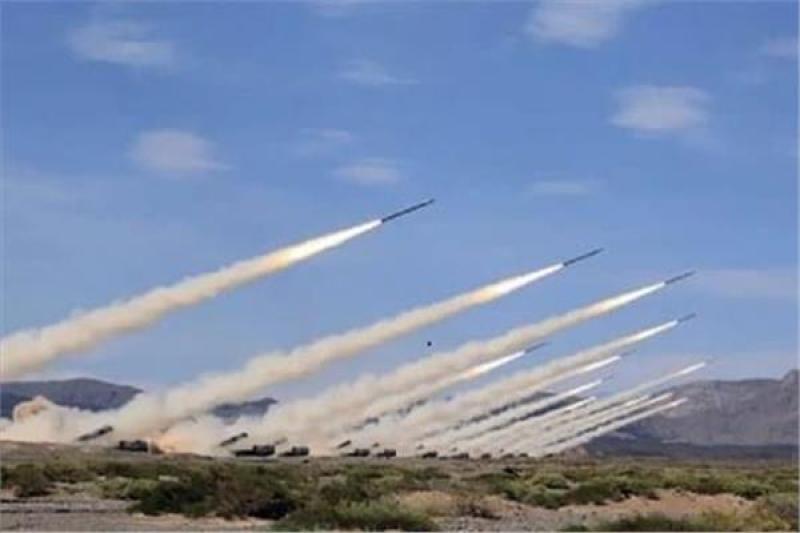 إطلاق أكثر من 100 صاروخ من الجنوب اللبناني تجاه شمال إسرائيل
