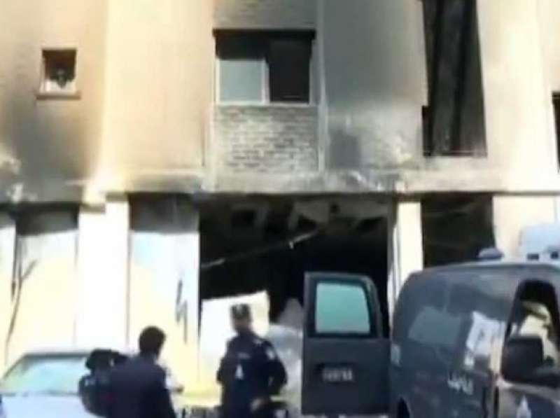 الداخلية الكويتية تكشف تفاصيل حريق المنقف عقب وفاة 43 وإصابة العشرات