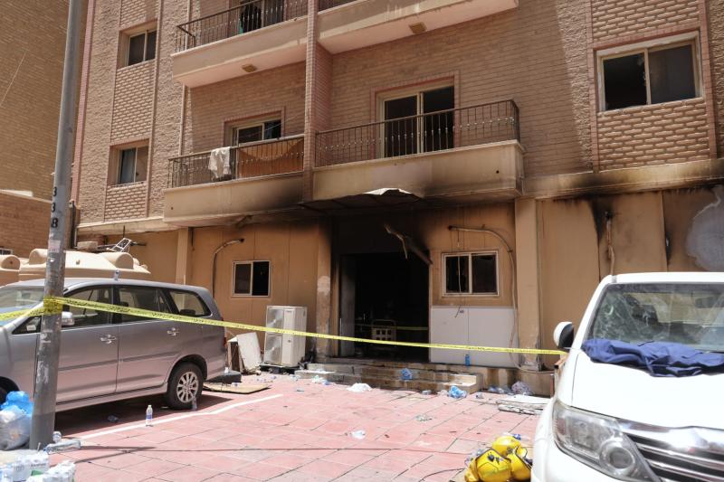 الكويت: نقل ضحايا حريق المنقف بطائرات عسكرية إلى بلدهم الهند وصرف تعويضات