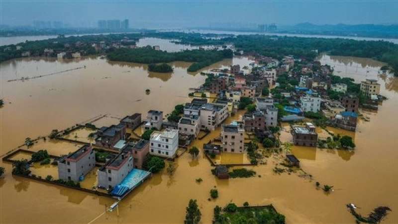 مقتل 5 أشخاص وفقدان 15 آخرين جراء الأمطار الغزيرة في جنوب الصين