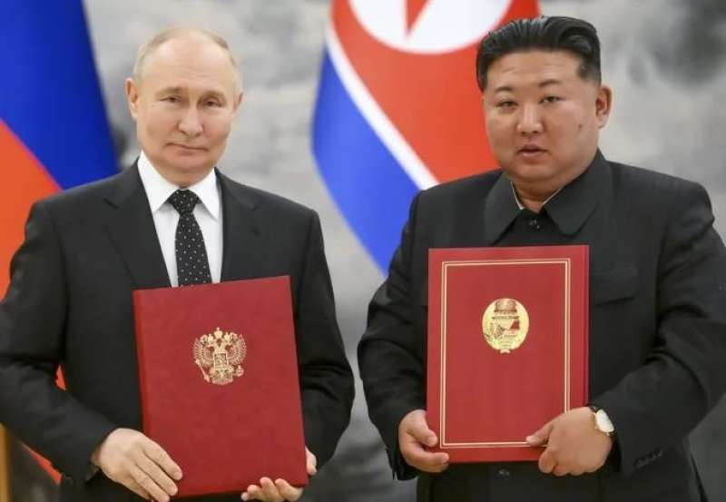 كوريا الشمالية وروسيا تتفقان على تقديم المساعدة العسكرية حال التعرض لاعتداء
