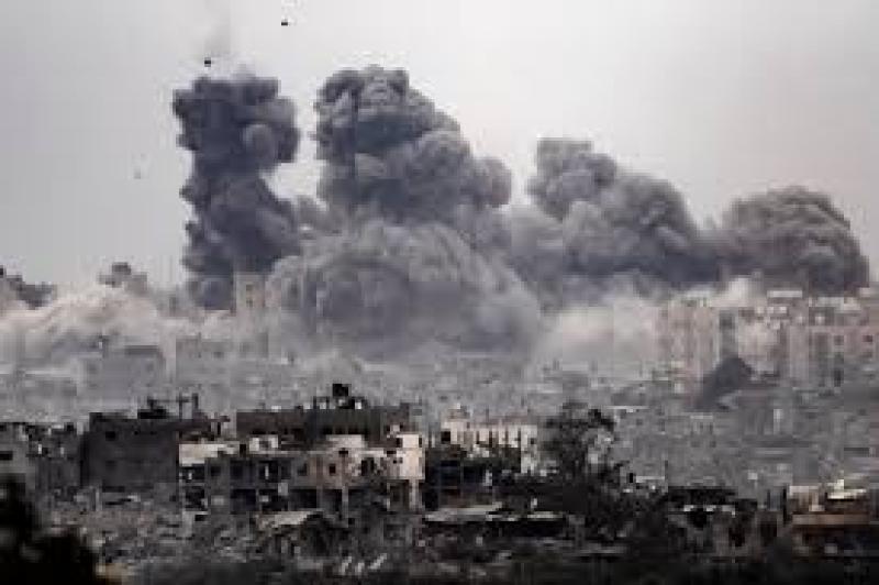 إكسترا نيوز : الاحتلال استهدف أحياء سكنية فى عدد من أحياء غزة
