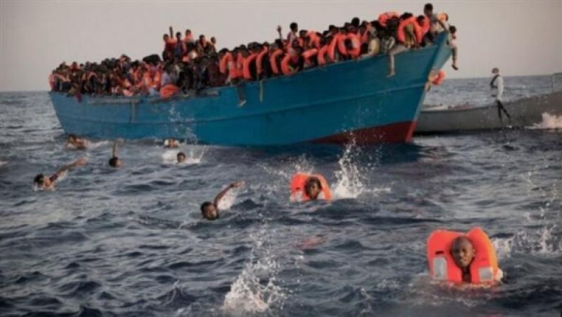 تحطم سفينة قبالة موريتانيا وغرق 15 شخصا