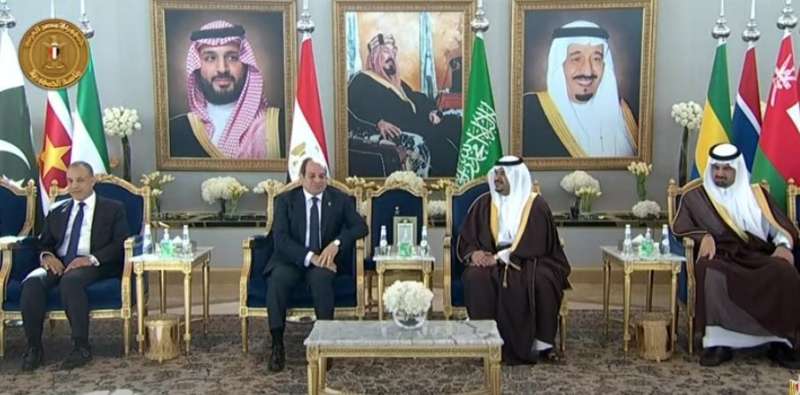 بالفيديو..الرئيس السيسى يصل إلى المملكة العربية السعودية للمشاركة في القمة العربية الإسلامية غير العادية
