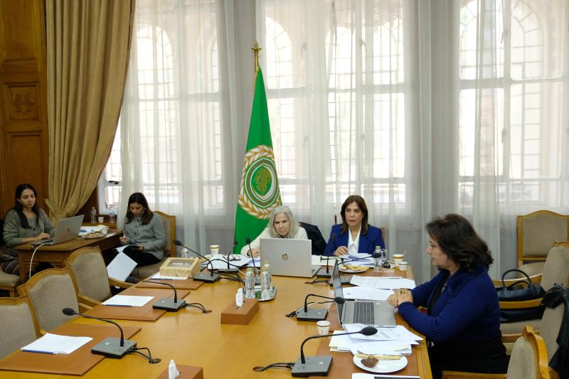 الأمانة العامة تعقد الدورة الـ 44 للجنة المرأة العربية والاجتماع العربي التحضيري للجنة وضع المرأة بالأمم المتحدة الدورة ”69”