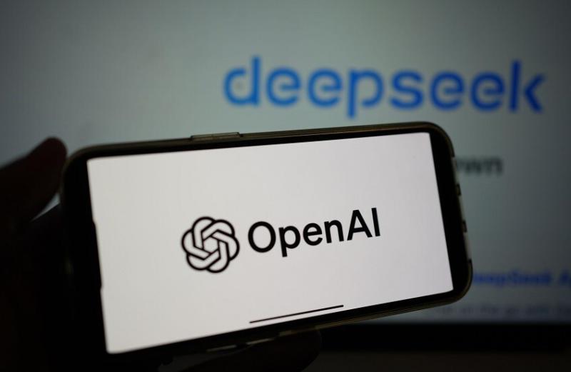 OpenAI تحث على حظر برمجيات DeepSeek في الولايات المتحدة