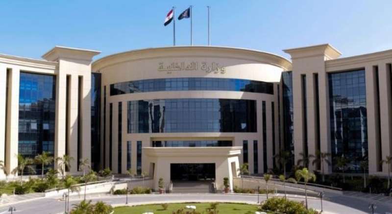 تحرير 125 مخالفة للمحلات التى لم تلتزم بقرار الغلق خلال 24 ساعة