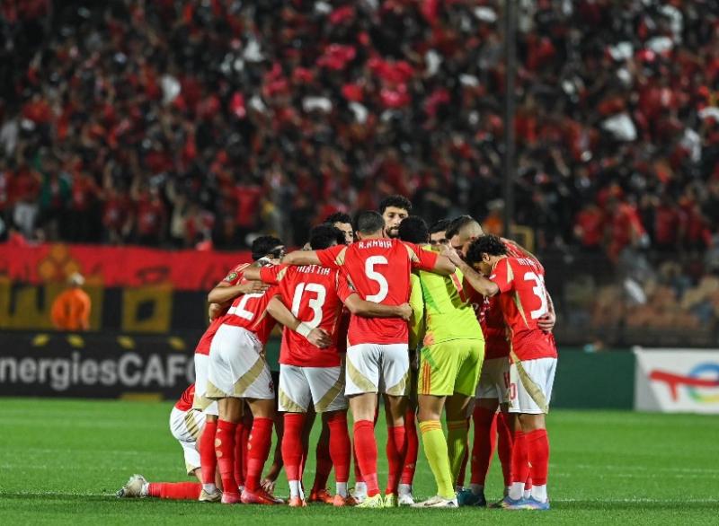 الدوري الممتاز| الأهلي يواجه بيراميدز الليلة على استاد الدفاع الجوي