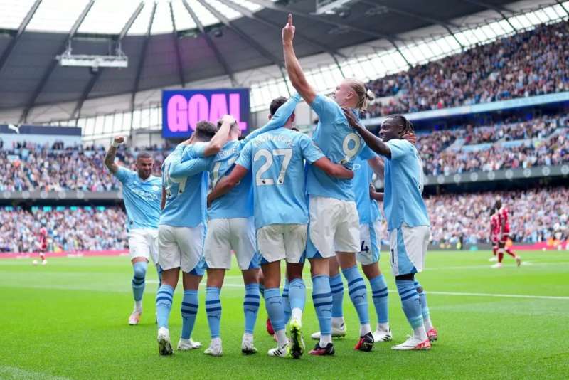 القنوات الناقلة لمباراة مانشستر سيتي اليوم ضد أستون فيلا في الدوري الإنجليزي مع الموعد