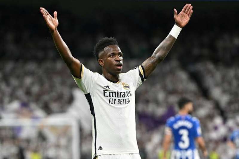 بسبب مطالبه.. فينسيوس يضع ريال مدريد في مأزق