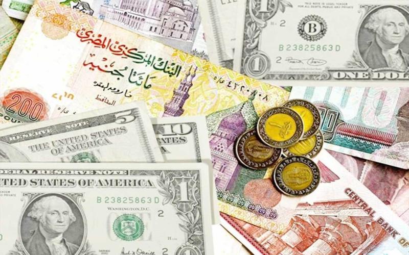 الجنيه المصري ينتعش فجأة أمام ثلاث عملات عربية رائجة