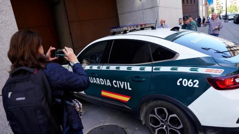 ”بيت الرعب” في إسبانيا.. اعتقال زوجين ألمانيين احتجزا أطفالهم 3 سنوات في ظروف مروعة