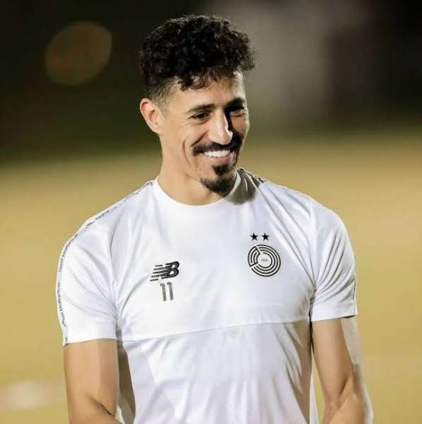الحلم في ثانية راح.. بغداد بونجاح يكشف تفاصيل المفاوضات مع النادي الأهلي