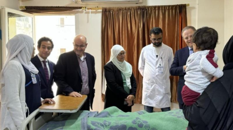 اتفاقية تمويل بين منظمة الصحة العالمية وبريطانيا لدعم علاج مصابي غزة في مصر