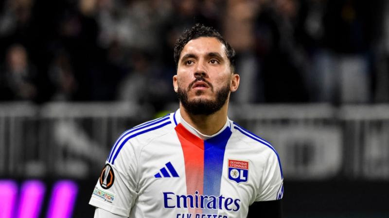 هل ينضم نجم أولمبيك ليون إلى صفوف مانشستر يونايتد؟