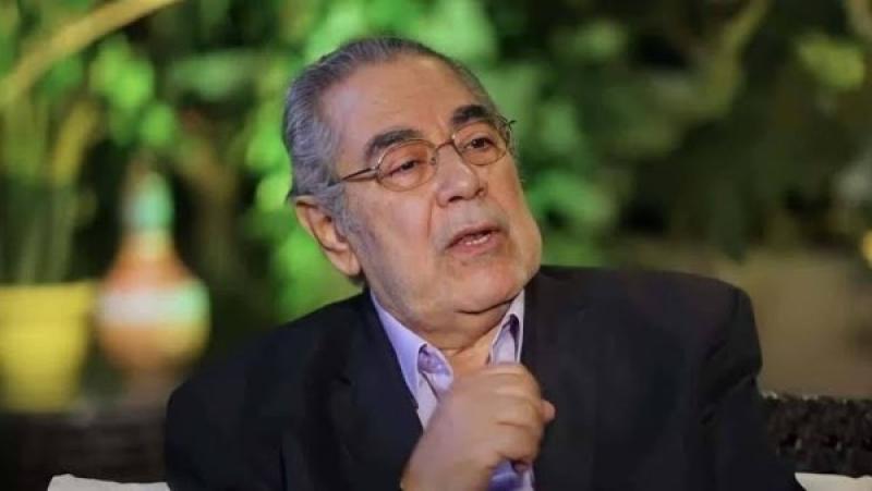وعكة صحية مفاجئة للفنان صبري عبد المنعم  ونقله إلى العناية المركزة