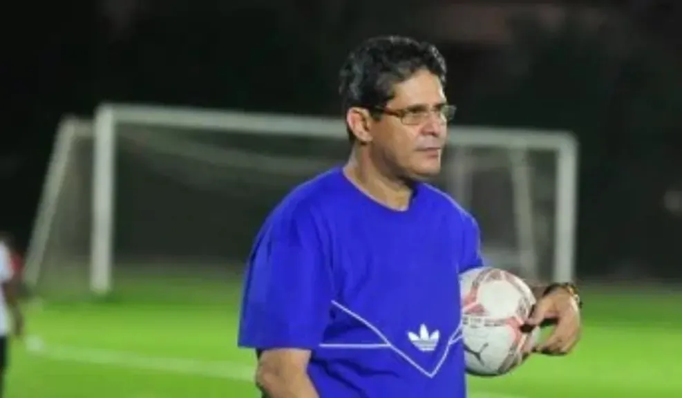 أيمن الرمادي