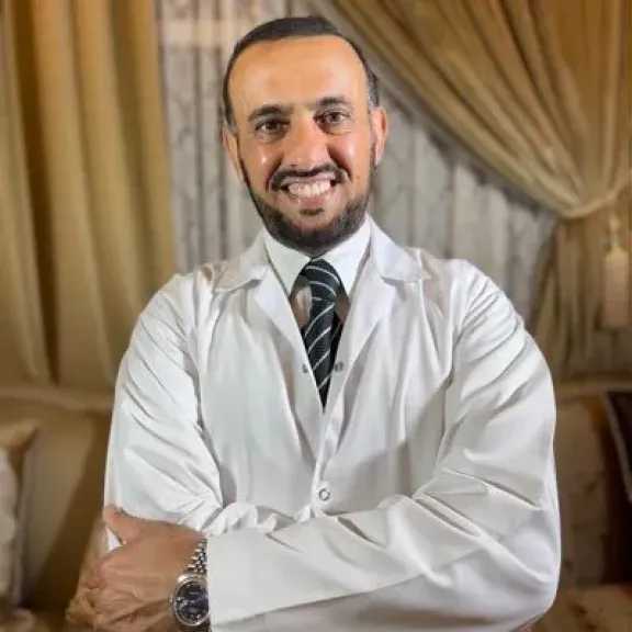 استشاري التغذية السريرية الدكتور عبدالعزيز العثمان