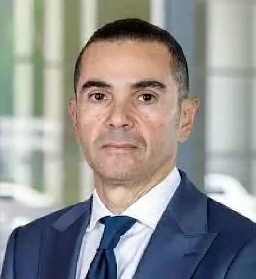 حسن الخطيب، وزير الاستثمار والتجارة