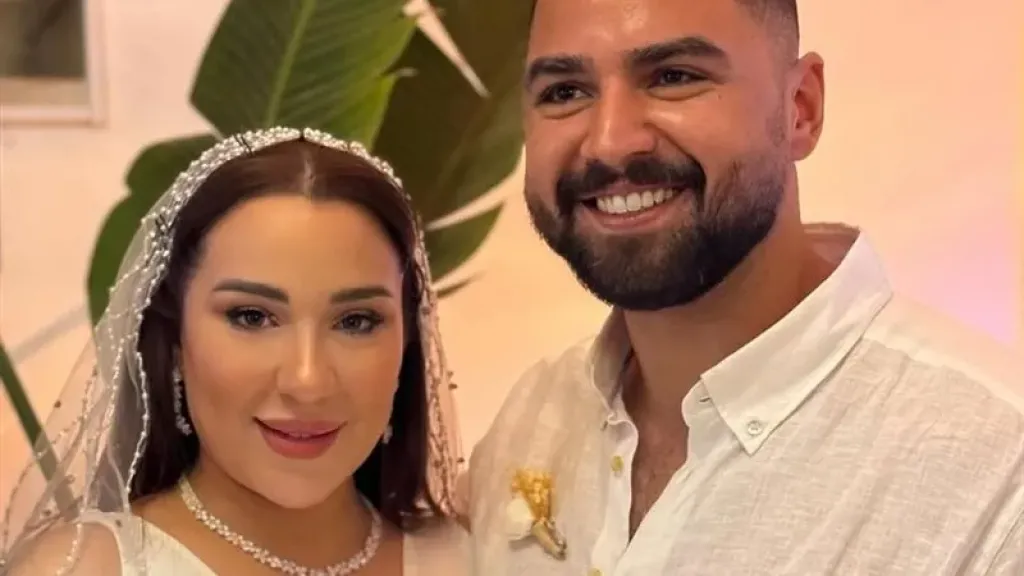 أسما شريف منير