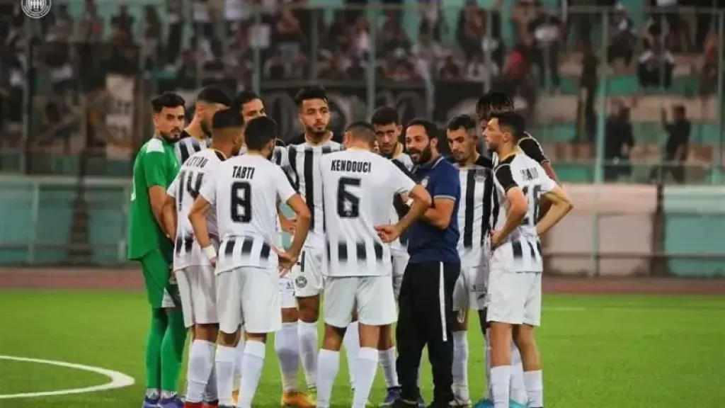 مباراة شبيبة القبائل ضد وفاق سطيف