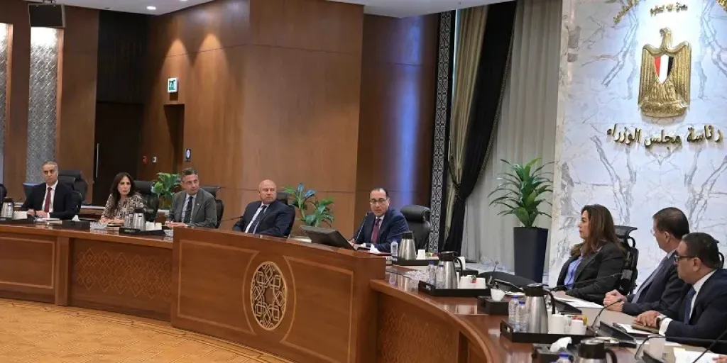 الحكومة تبحث آليات ضبط الأسواق واستقرار الأسعار برئاسة رئيس الوزراء