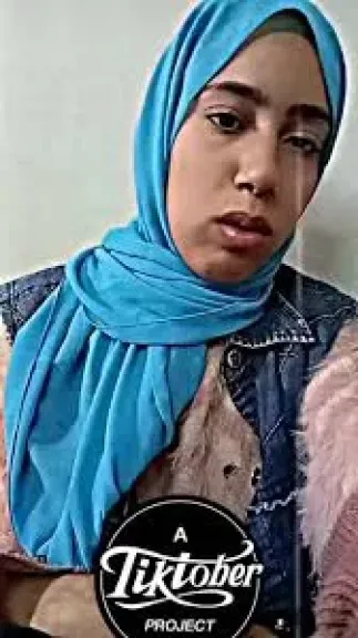 علياء قمرون