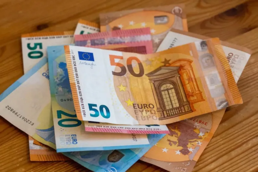 سعر اليورو اليوم مقابل الجنيه