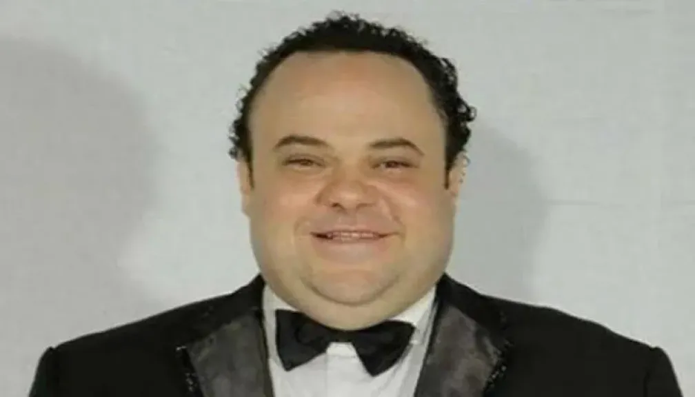مدحت تيخا