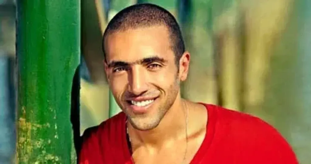 عمرو ستين