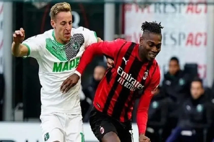 مباراة ميلان وساسولو 